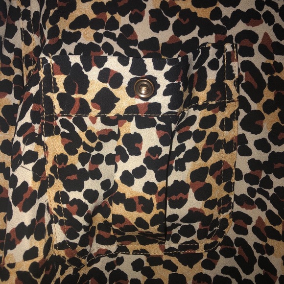 3 for $20 & 15%-Woman’s leopard print blouse - Picture 5 of 6